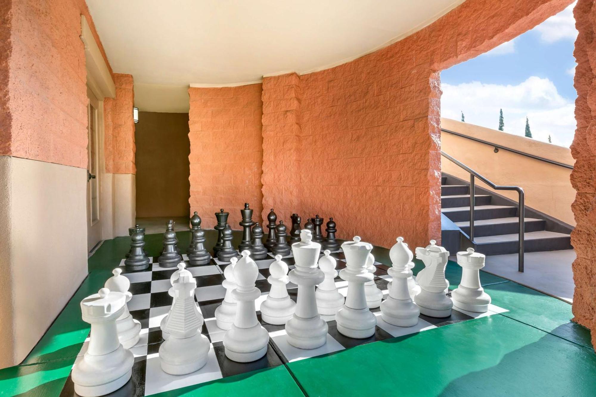 Hilton Vacation Club Varsity Club Tucson Exterior photo