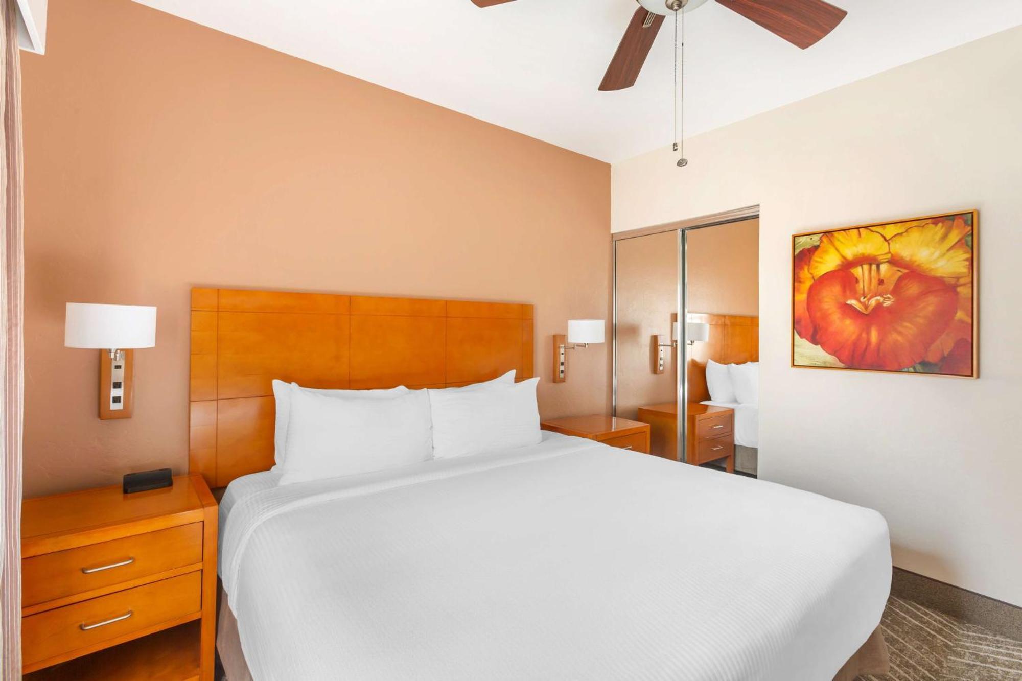 Hilton Vacation Club Varsity Club Tucson Exterior photo