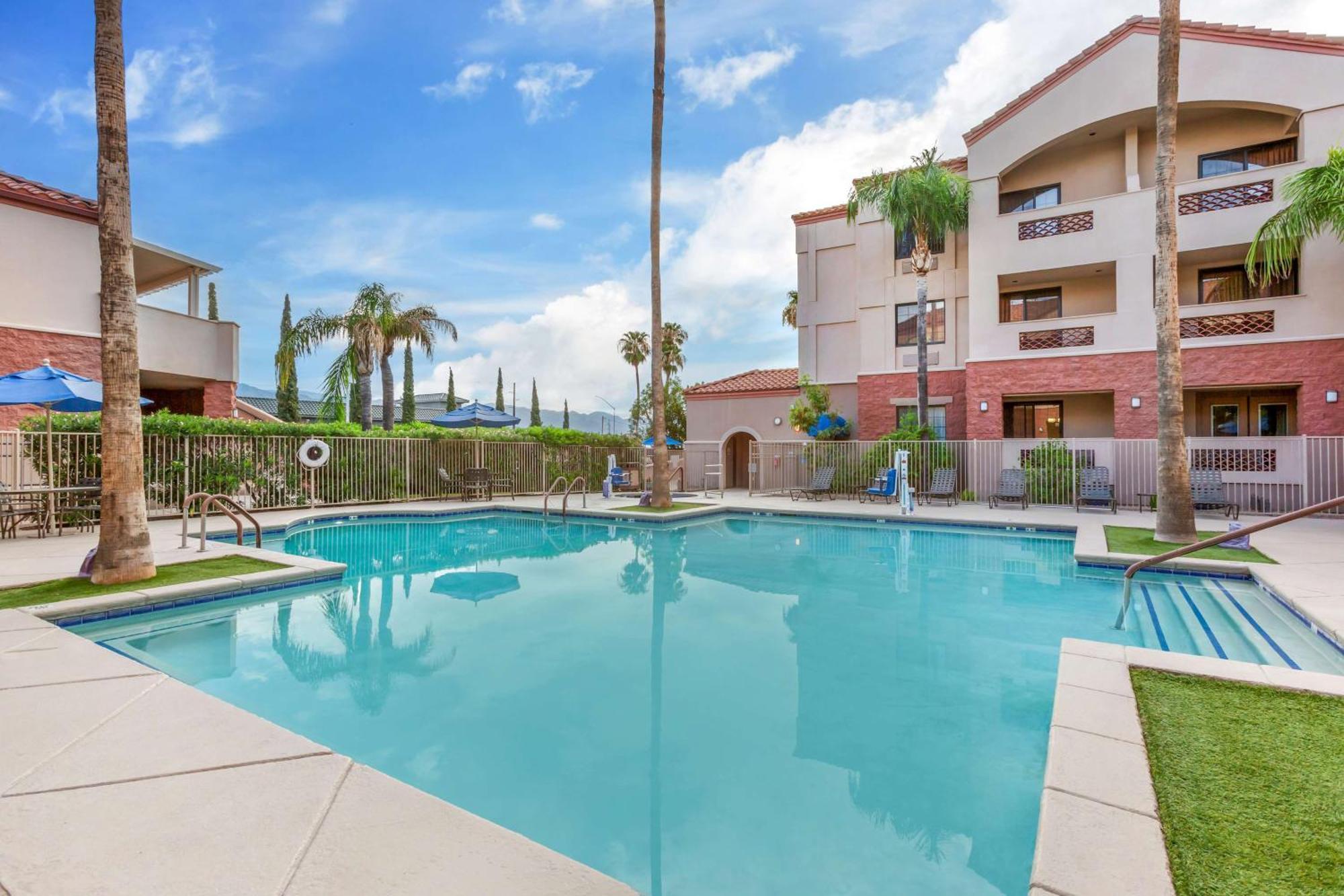 Hilton Vacation Club Varsity Club Tucson Exterior photo